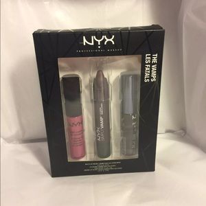 NYX The Vamps  Lip Trio